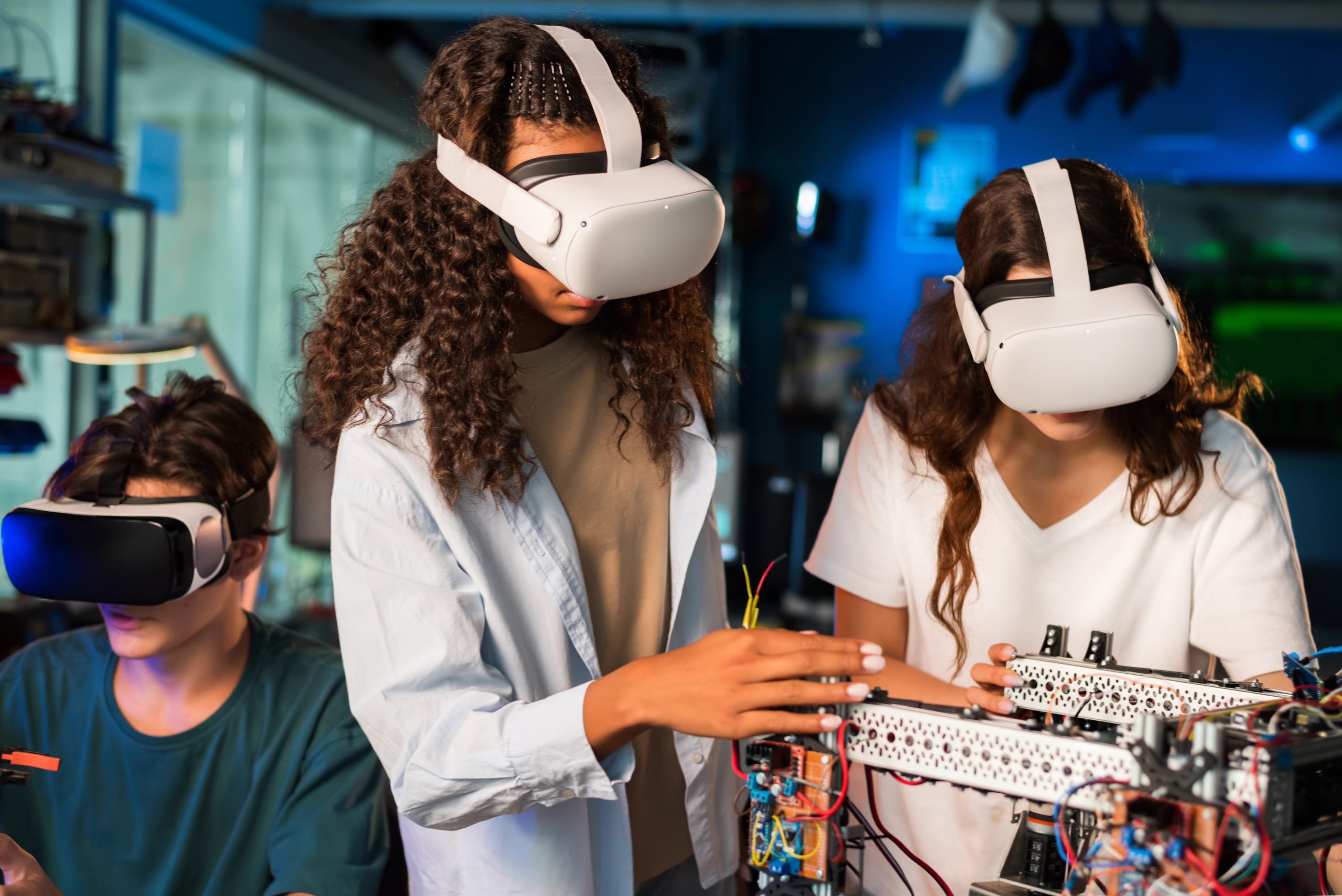 THE TECH SHIFT OF DECEMBER: TRENDS RESHAPING 2025 BEFORE OUR EYES